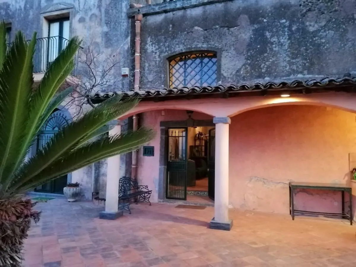 Casa vacanze Antico Casale dell'Etna Villa Puntalazzo